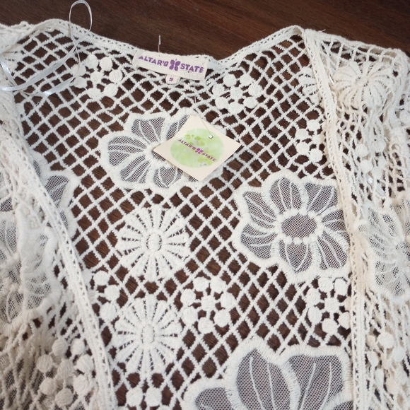 Altered State Crochet Cover-up - Picture 7 of 11